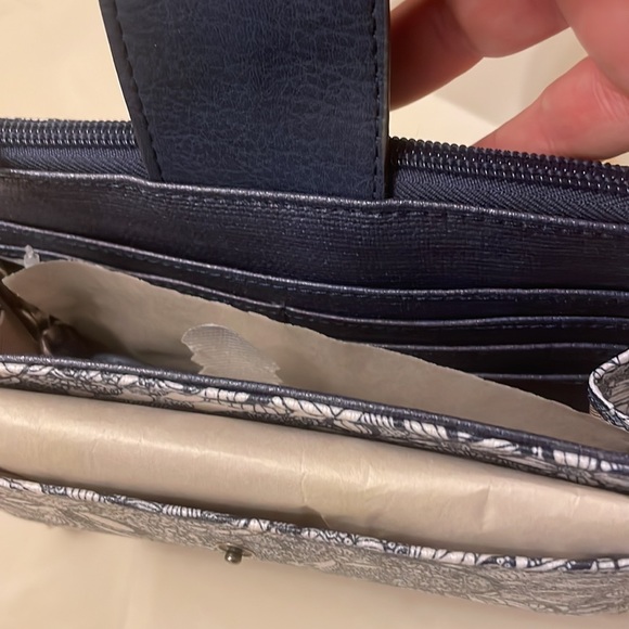 Sakroots Wallet - Picture 4 of 4